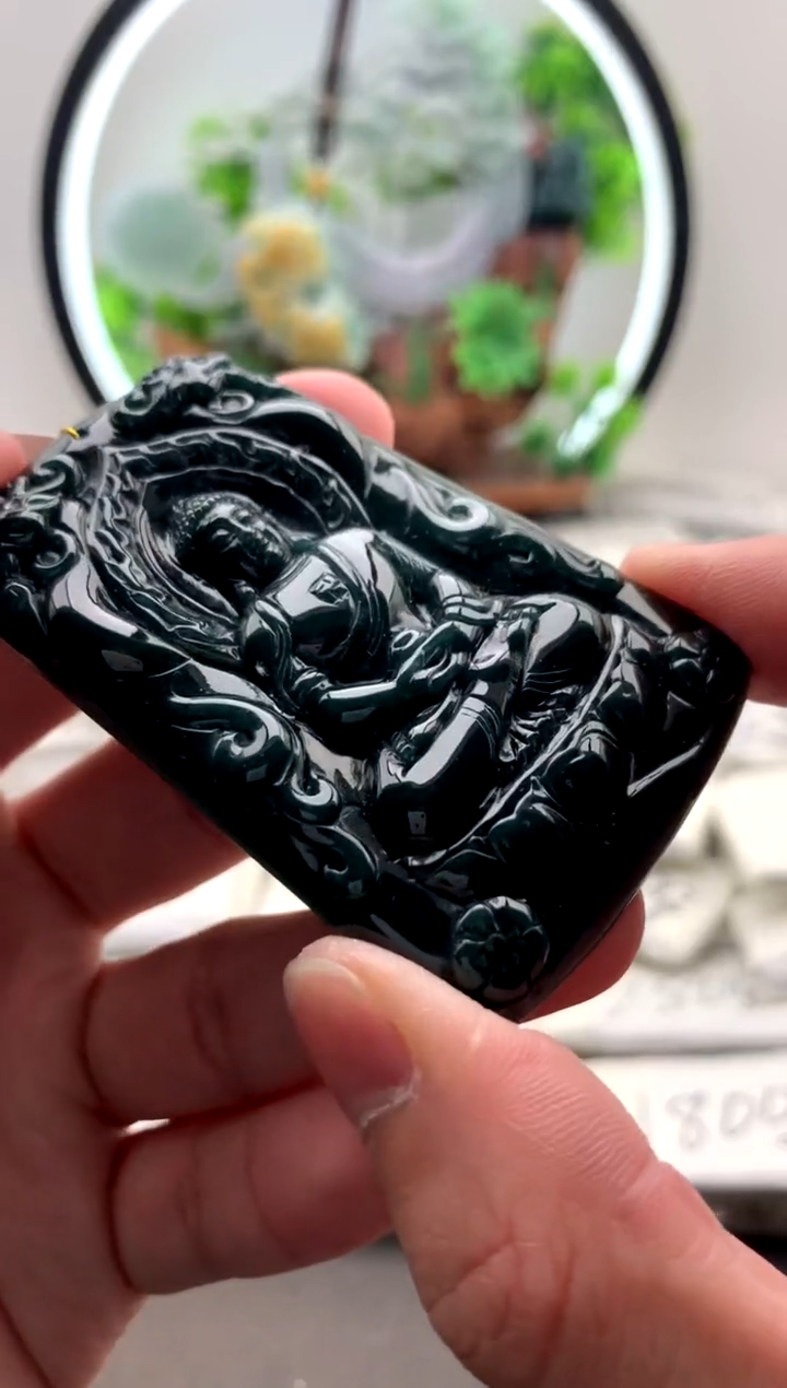 【闪购商品】翡翠颈饰未镶嵌大日如来