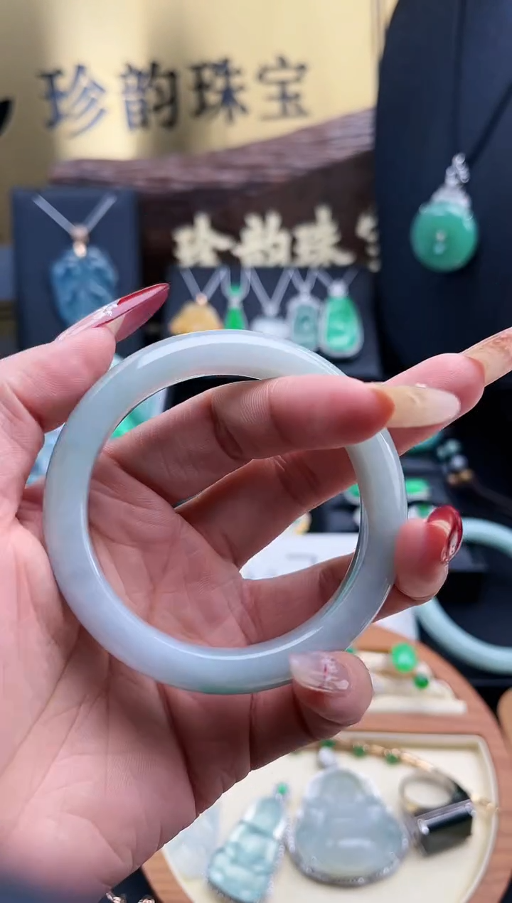 【闪购商品】翡翠手镯未镶嵌手镯
