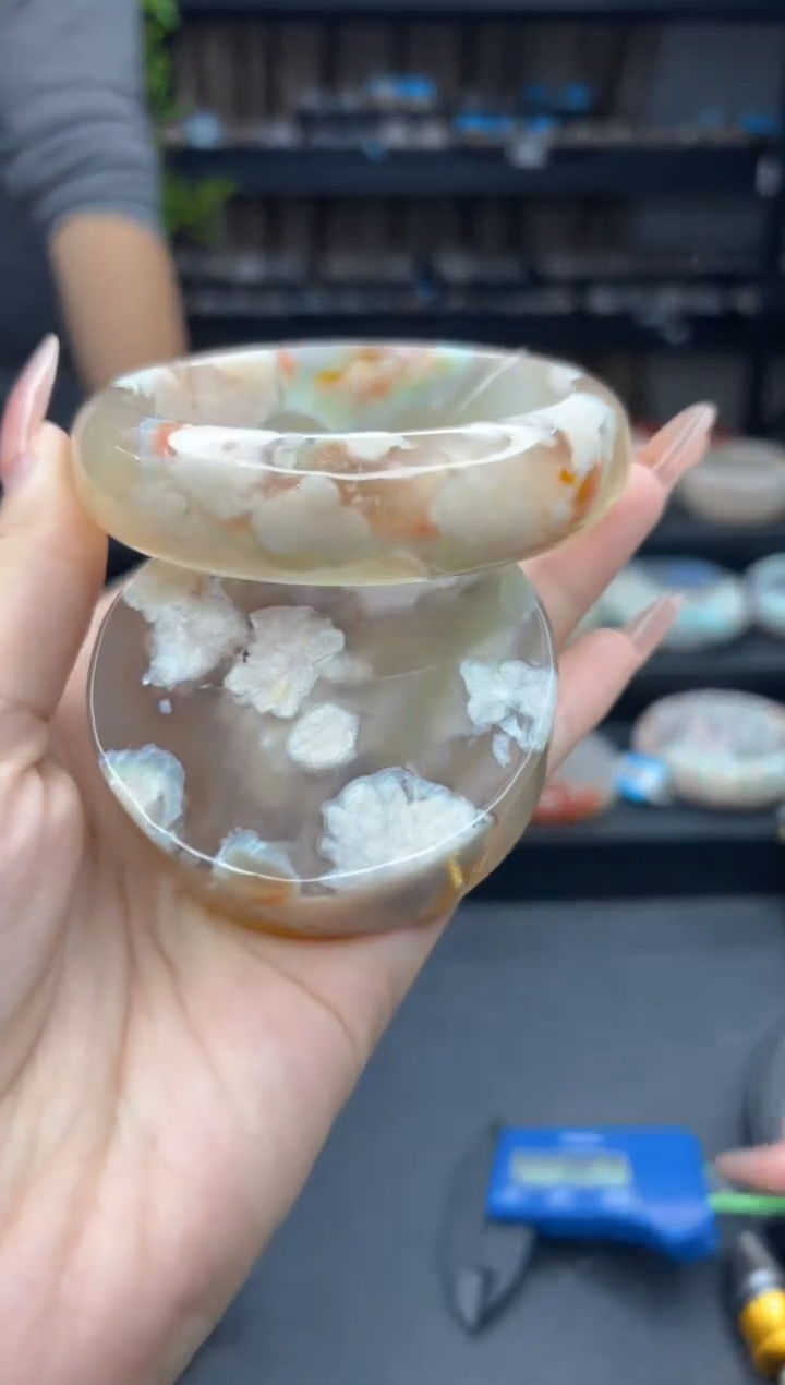 【闪购商品】石英质玉手镯未镶嵌183（62圈赠送镯心）