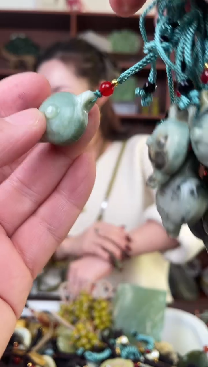 未镶嵌蛇纹石玉颈饰多样性发货拍一发一