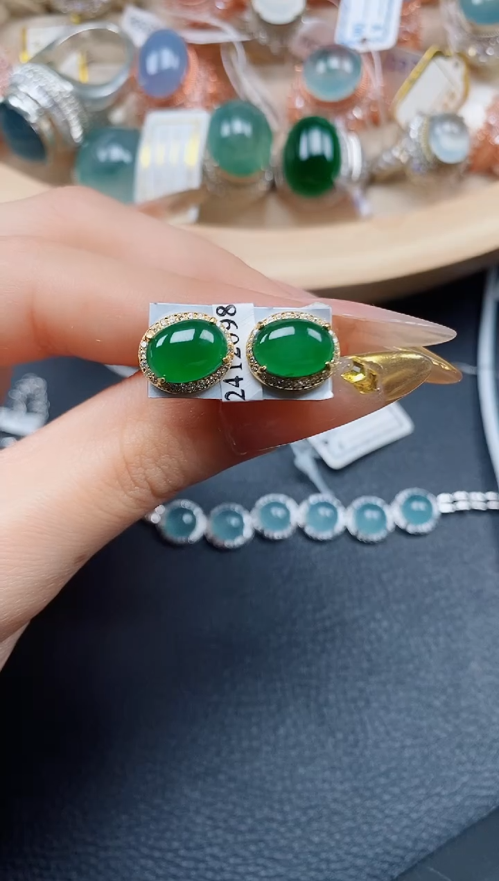 【闪购商品】翡翠耳饰银S925镶嵌翡翠