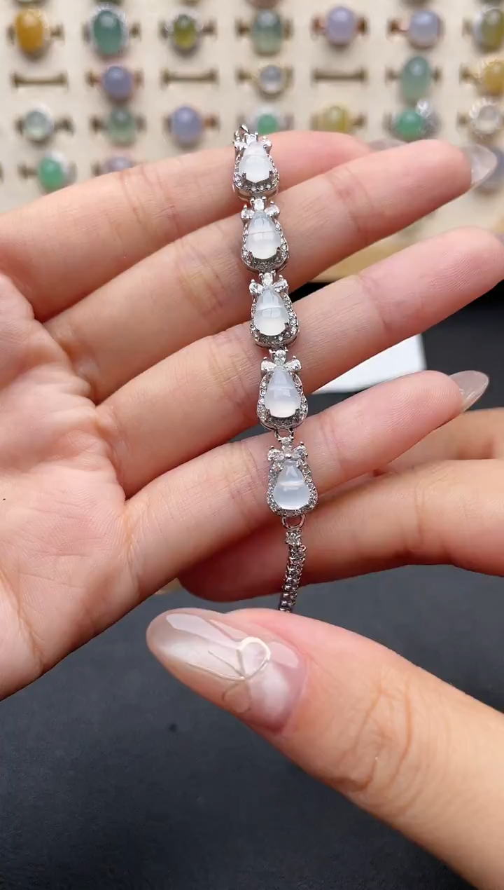 【闪购商品】翡翠戒指银S925镶嵌一物一证一礼盒