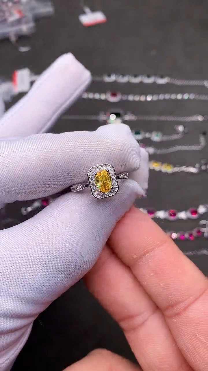 【闪购商品】彩色蓝宝石戒指银S925镶嵌.......