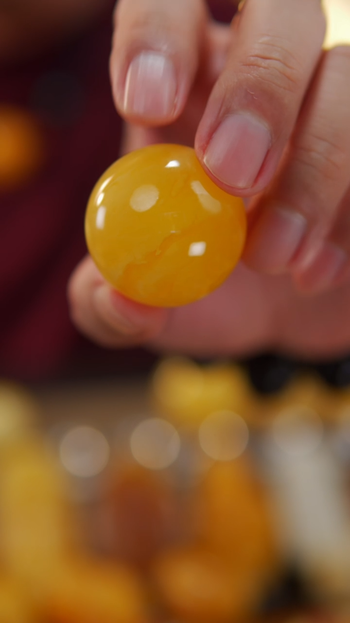 【闪购商品】蜜蜡颈饰未镶嵌23.13焦皮料圆珠