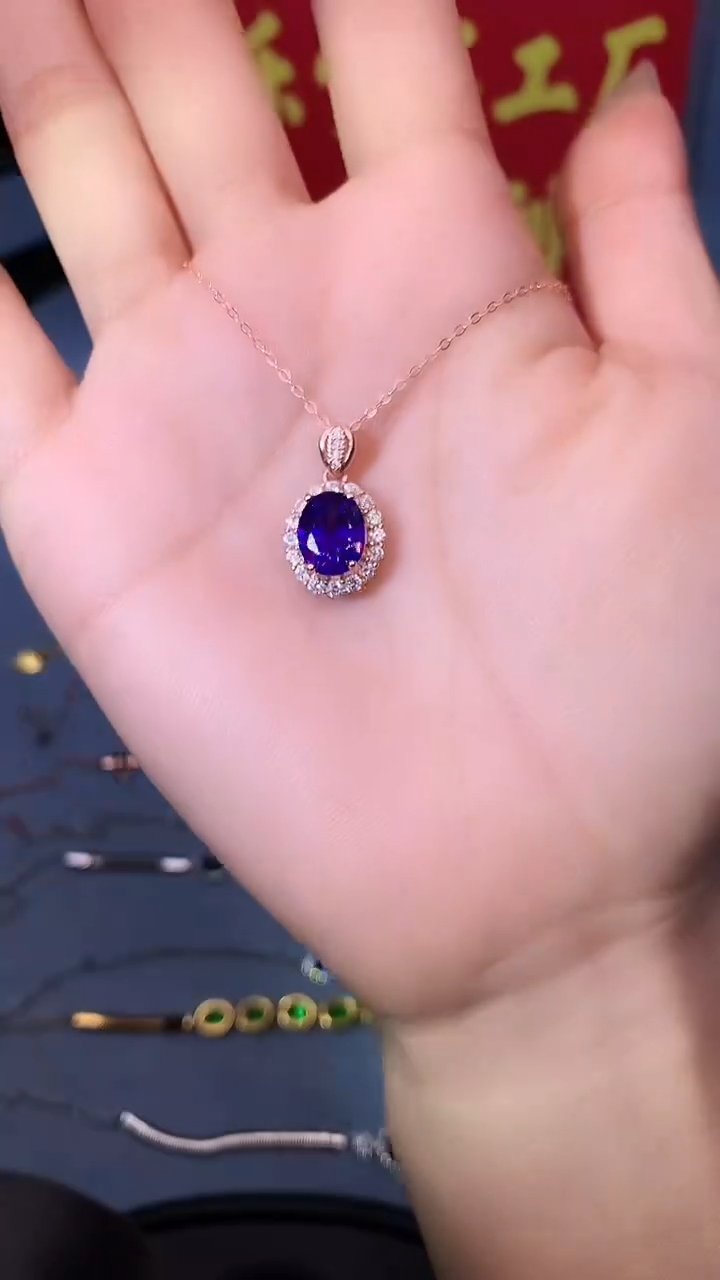 【闪购商品】蓝宝石吊坠(赠链)银S925镶嵌1111