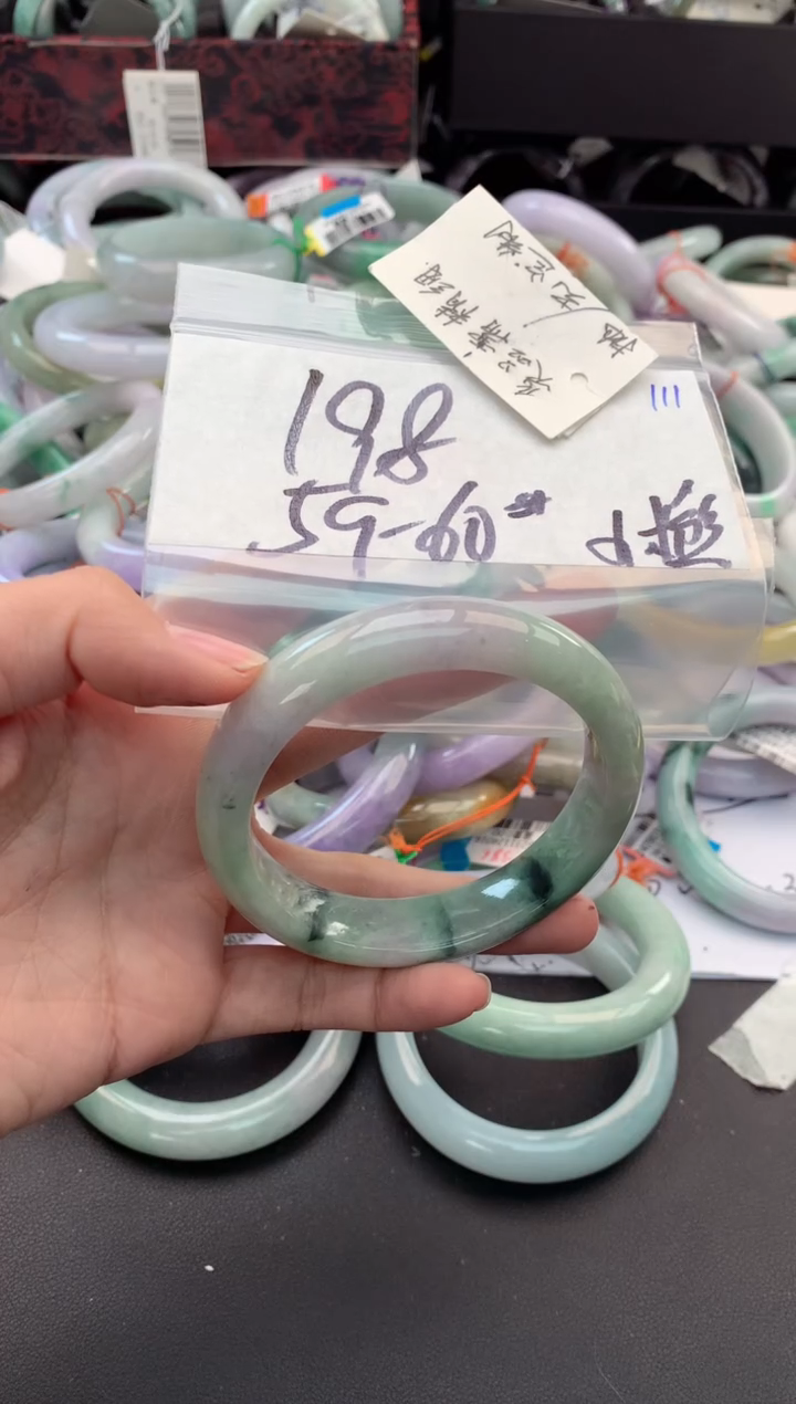 【闪购商品】定制翡翠未镶嵌毛货需精细抛光+多人