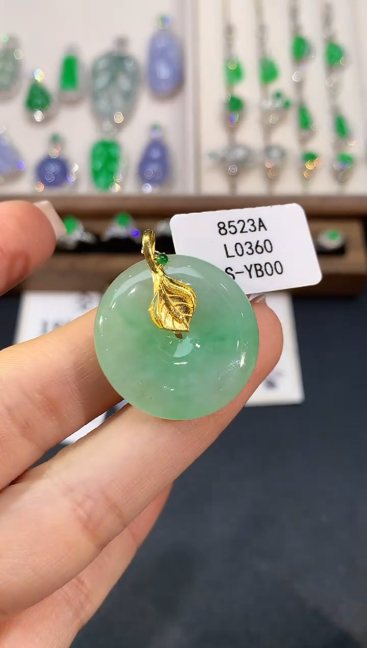 【闪购商品】翡翠18K金镶嵌吊坠(不含链)L0360