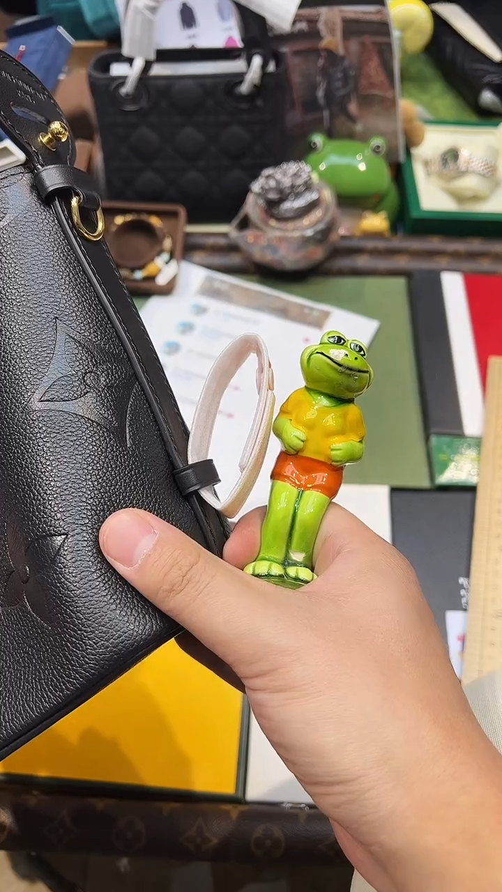 ?****️.---------------