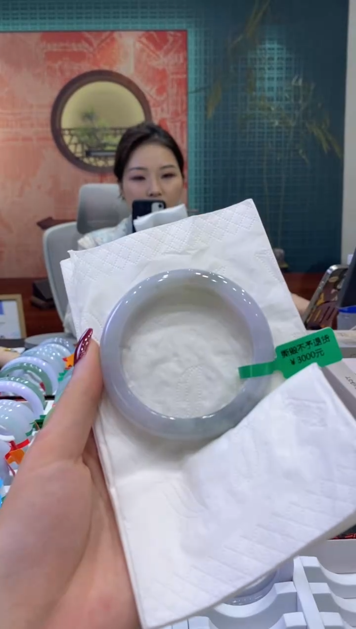 【闪购商品】翡翠手镯未镶嵌多人02311