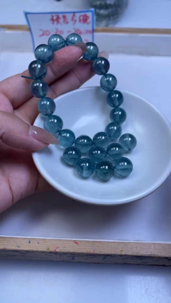 未镶嵌散珠红宝石B2147 湖水蓝宝石12mm1个28.8元