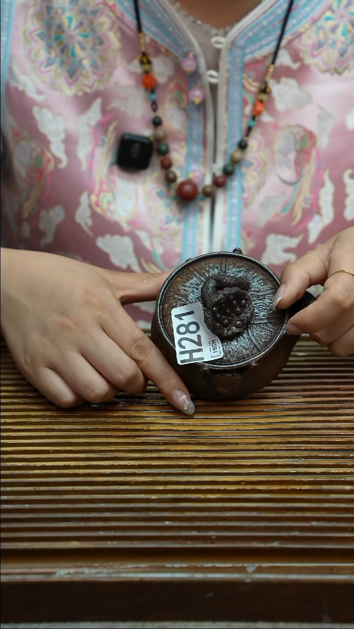 爱***。万古烧粗陶手工茶具