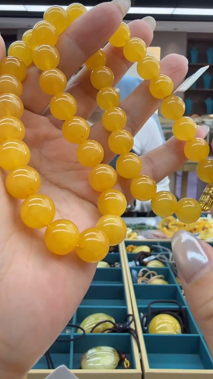 琥珀颈饰未镶嵌201秒拍号 假一罚三 