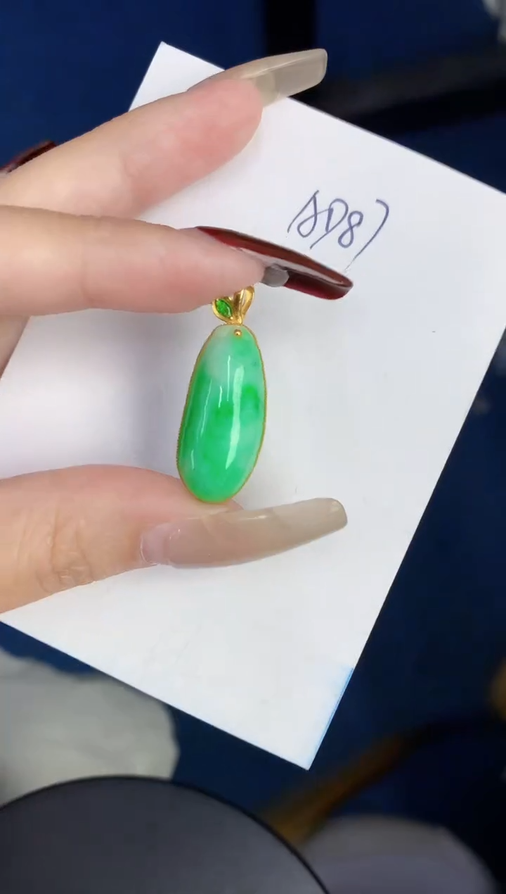 【闪购商品】翡翠颈饰18K金镶嵌0000000000