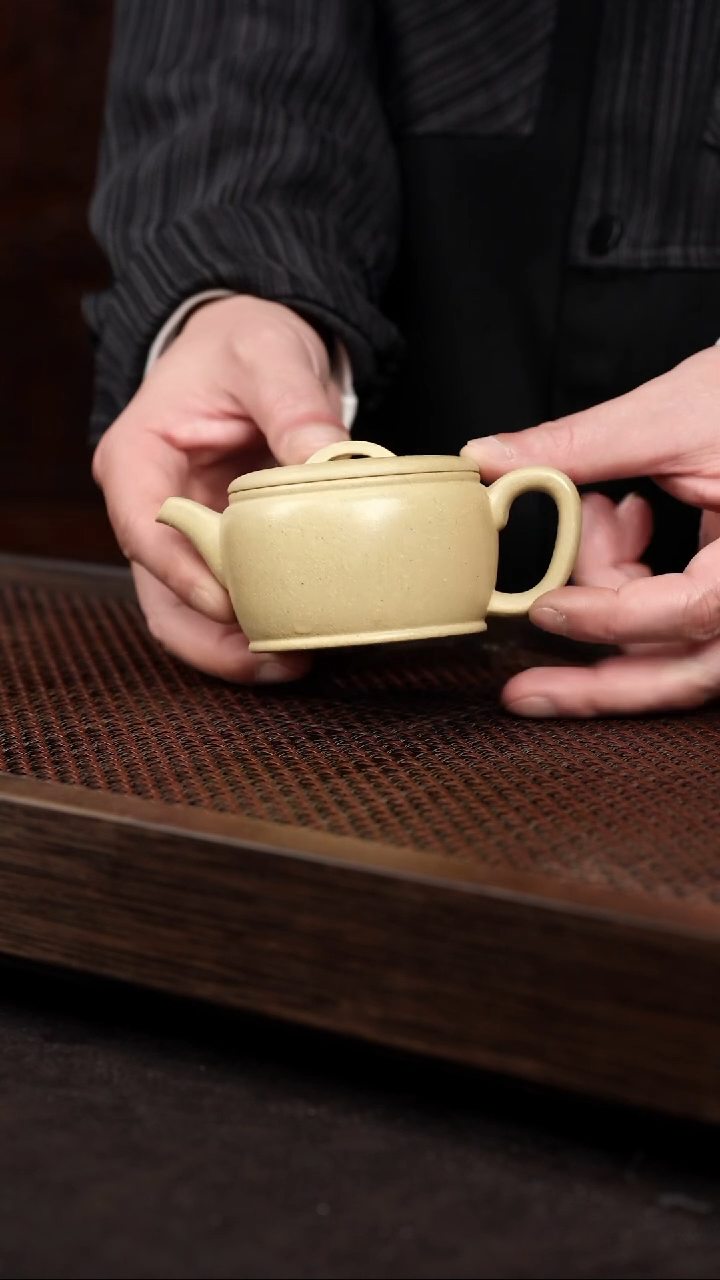 【闪购商品】紫砂茶壶本绿汉瓦