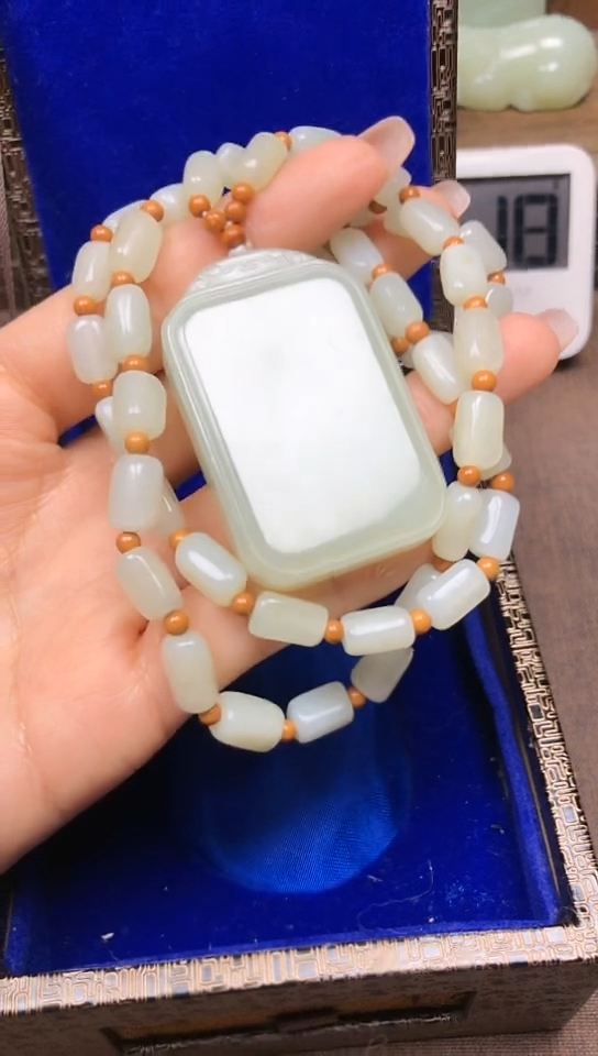 【闪购商品】和田玉颈饰未镶嵌无事牌