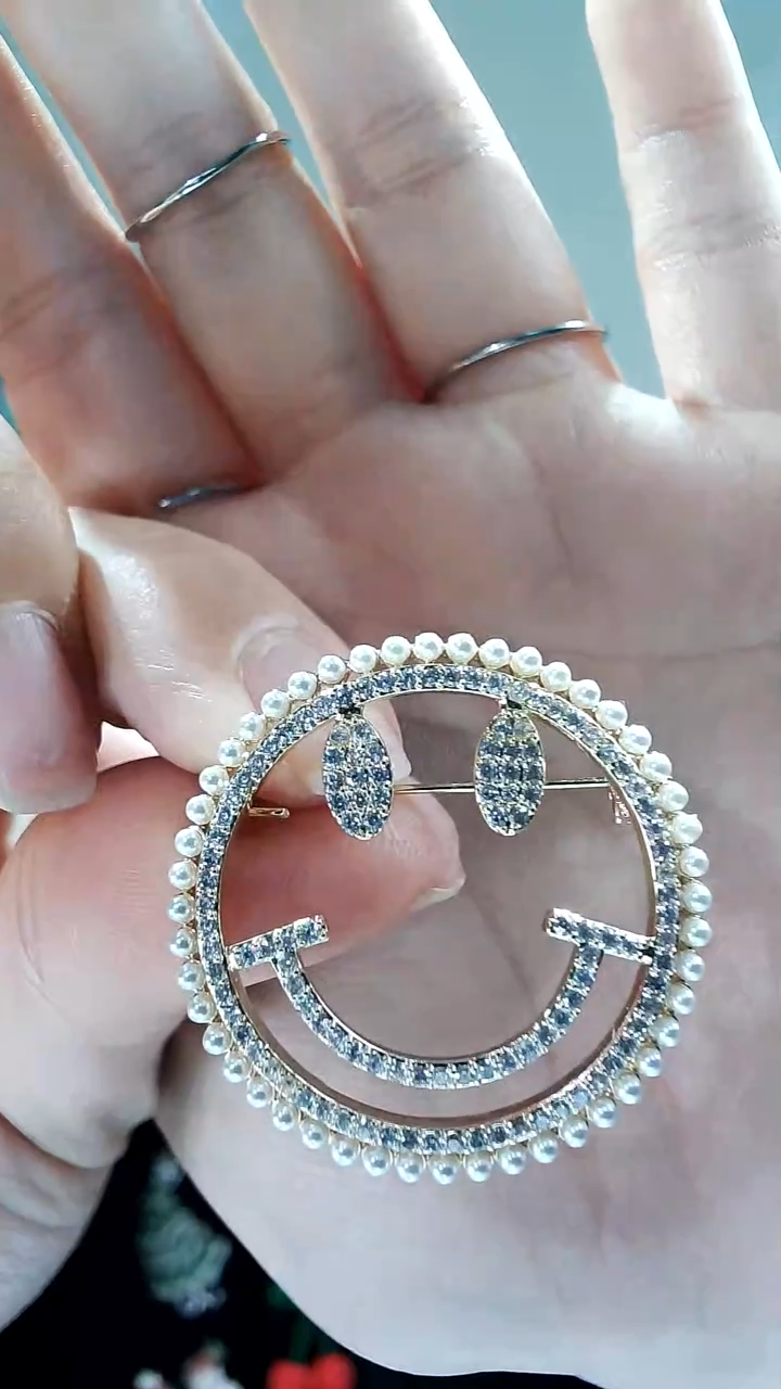 大理石铁合金旺*胸针