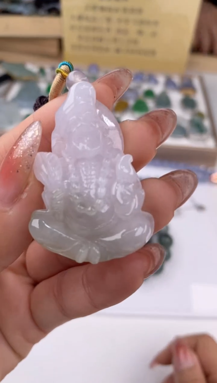 【闪购商品】翡翠吊坠(赠链)未镶嵌41406/静静聊翠