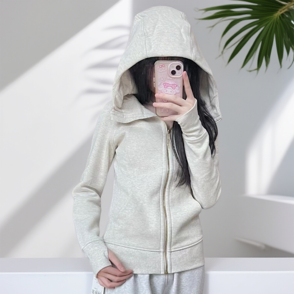 一样一样的SCB新款连帽加绒卫衣