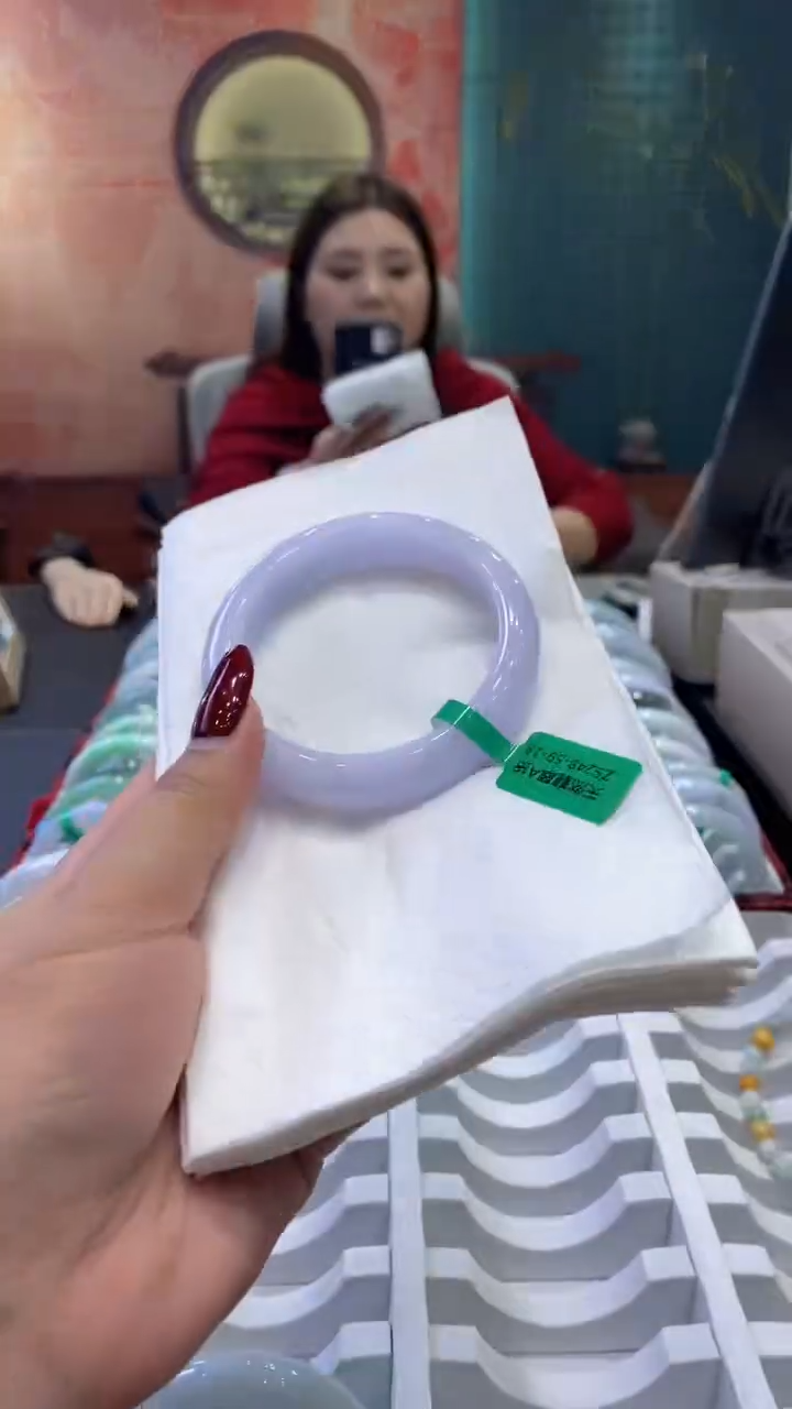 【闪购商品】翡翠手镯未镶嵌多人0017559