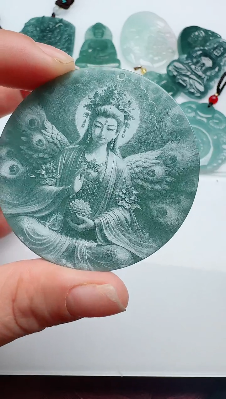 【闪购商品】翡翠吊坠(不含链)未镶嵌多样性随机发其一