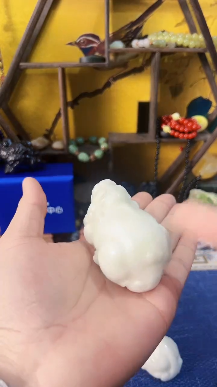 【闪购商品】蓝田玉（蛇纹石化大理石玉）挂件合金南天 貔貅