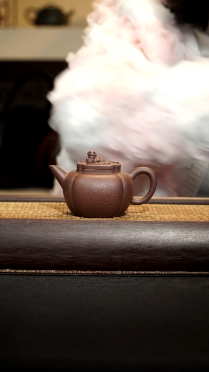 【闪购商品】紫砂茶壶迷你狮球150cc