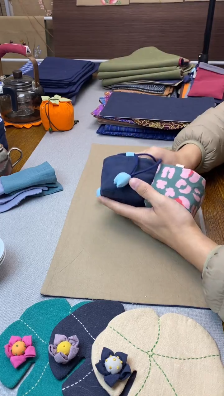 小号斗金（蓝色1+水滴粉1）