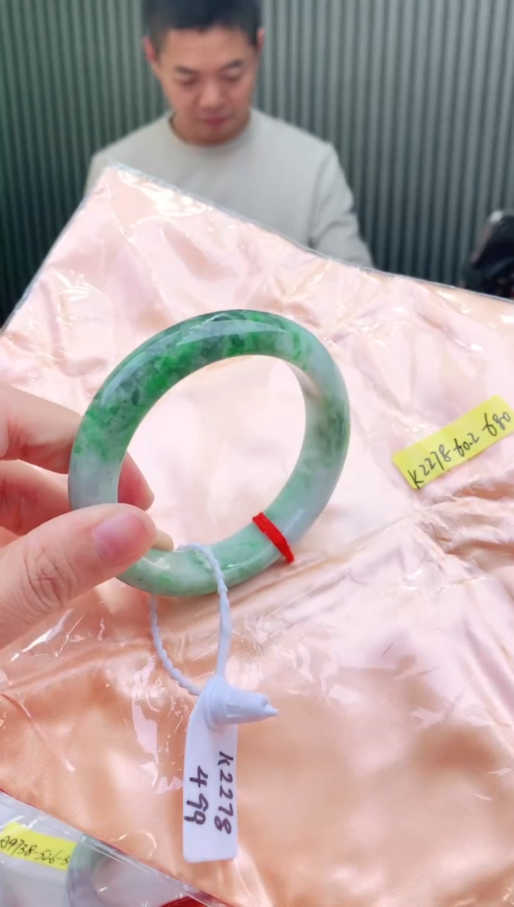 未镶嵌手镯翡翠60