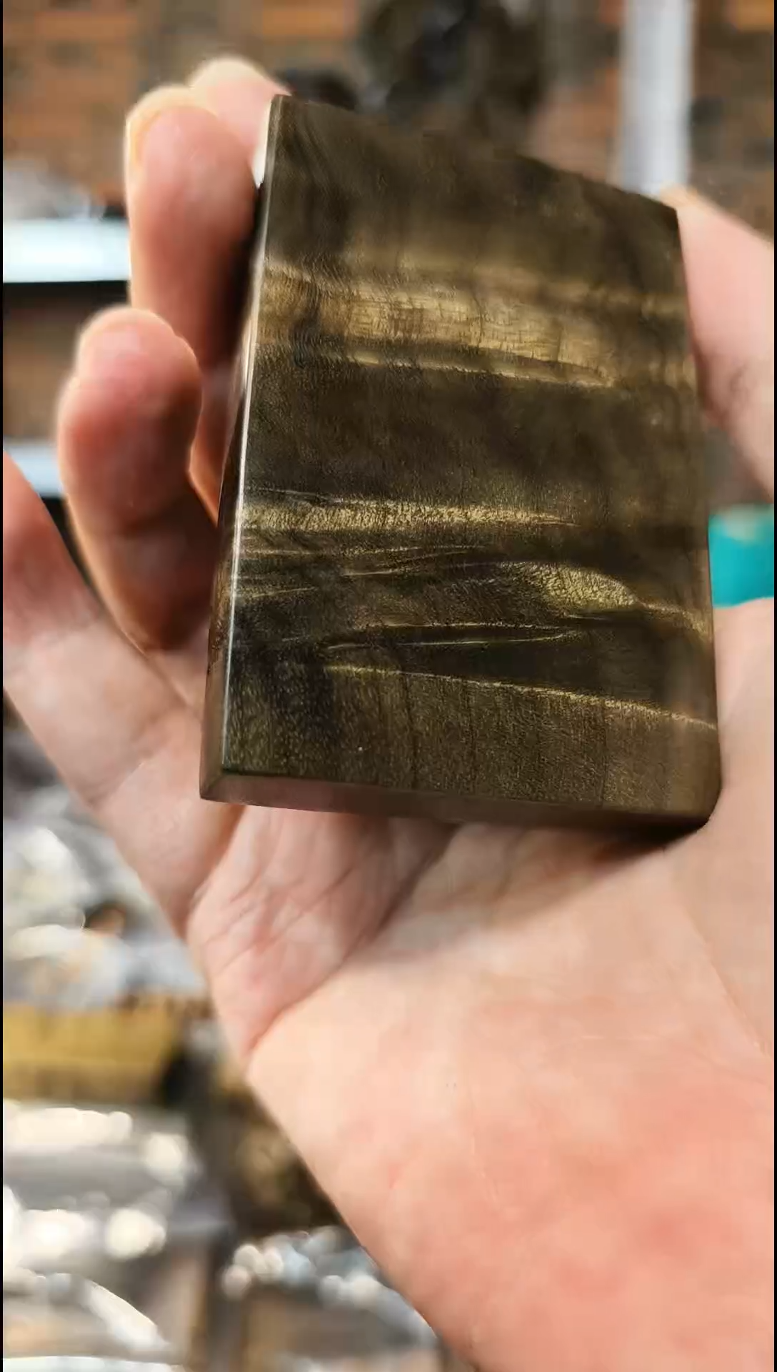 【闪购商品】金丝楠无事牌手把件