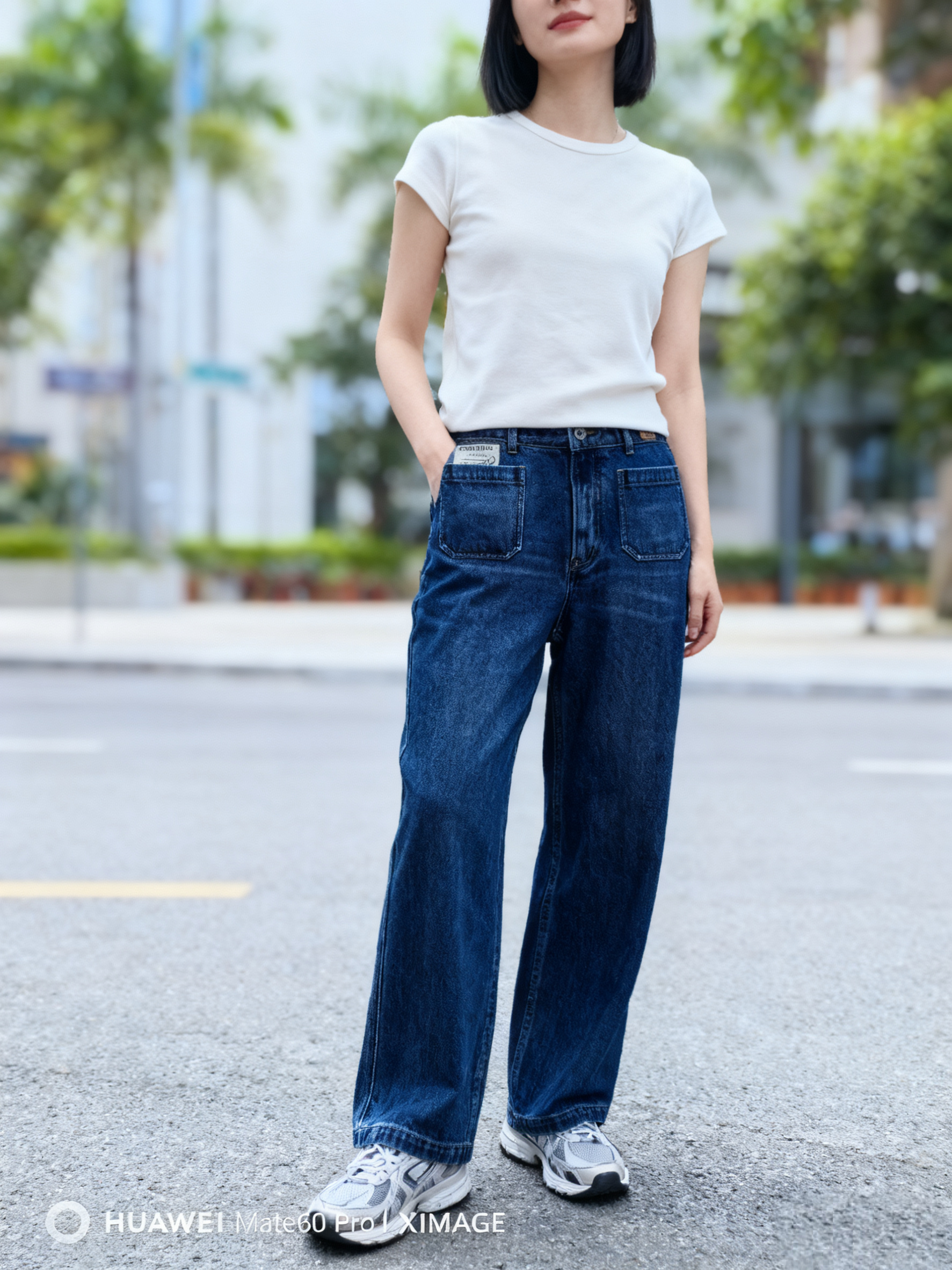 《皮卡丘》高腰阔腿牛仔裤