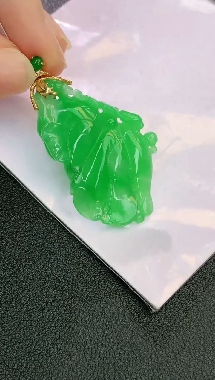 颈饰18K金镶嵌翡翠赠礼盒证书 珍珍