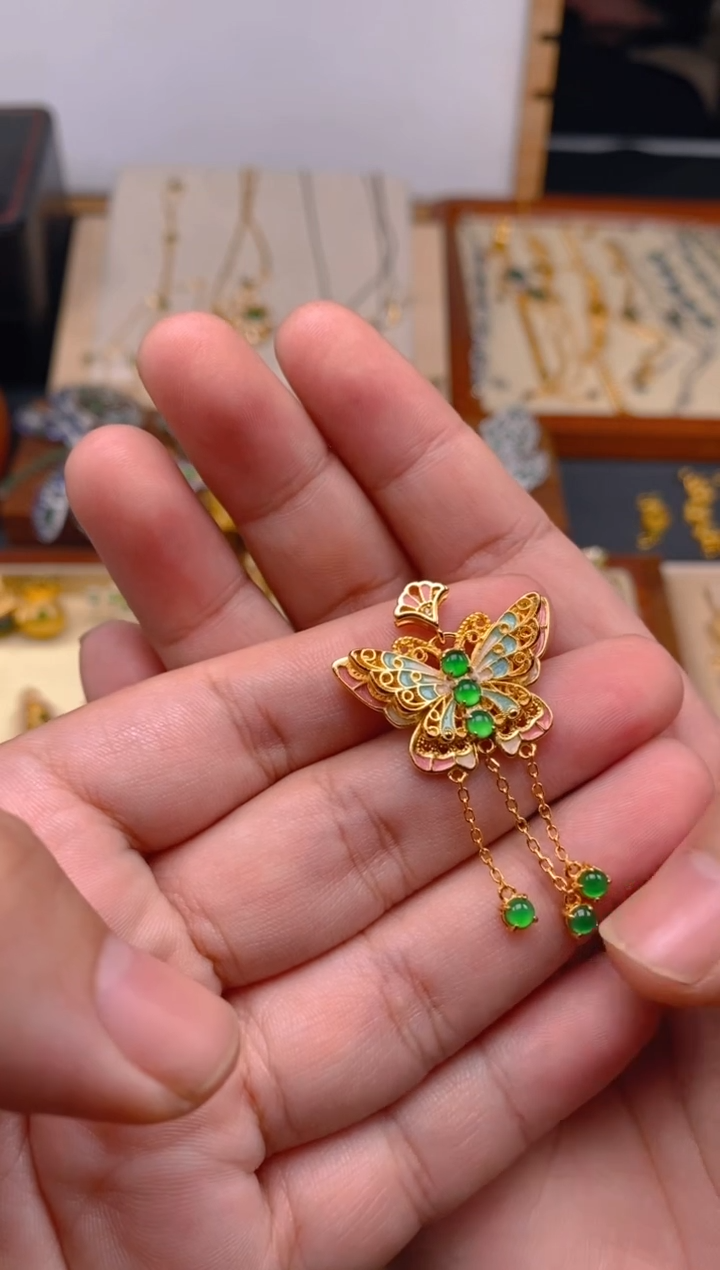 翡翠银S925镶嵌吊坠(不含链)蝴蝶