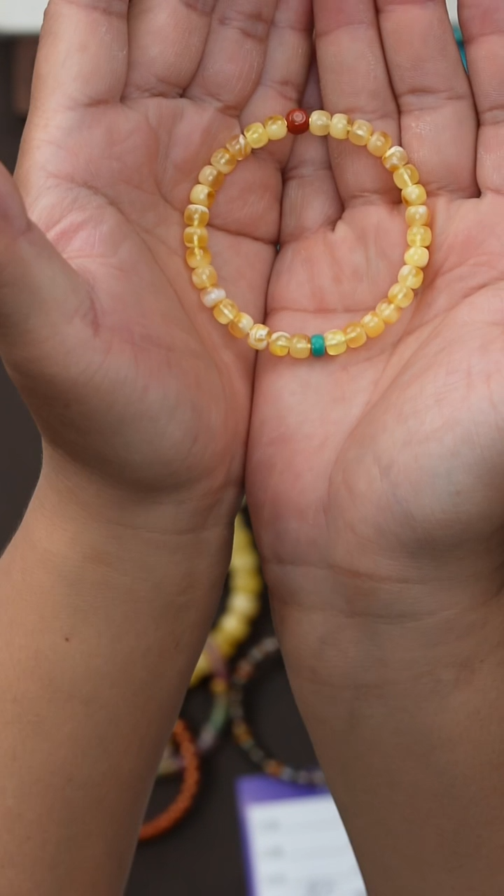 裸石蜜蜡未镶嵌姚****黑蜜蜡手串