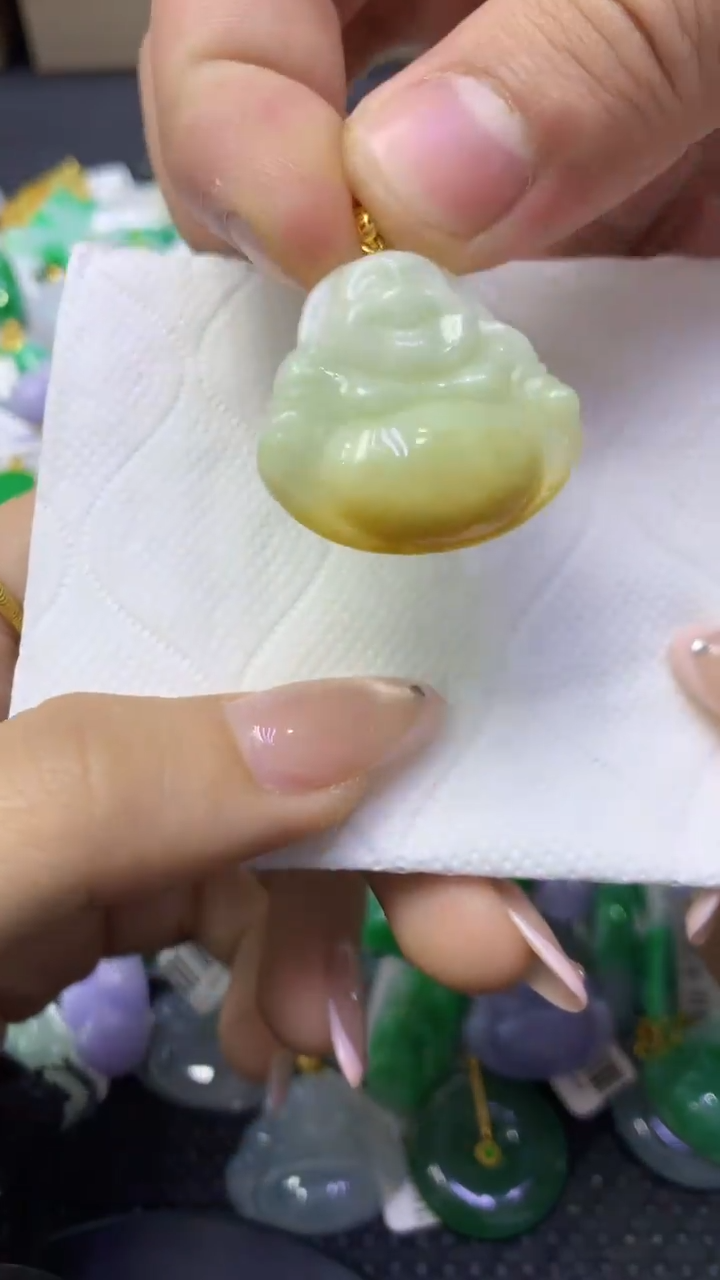 颈饰未镶嵌翡翠天然缅甸翡翠A货