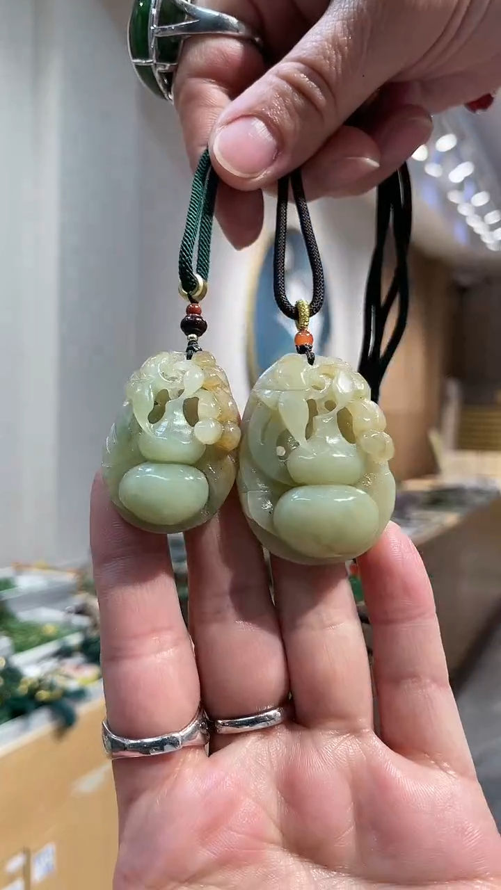 【闪购商品】蛇纹石玉颈饰未镶嵌吊坠多样式发货只发一个