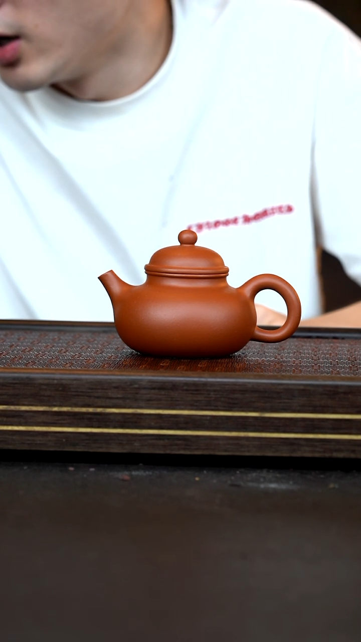 茶壶紫砂WH    赵庄朱泥    容天    200cc