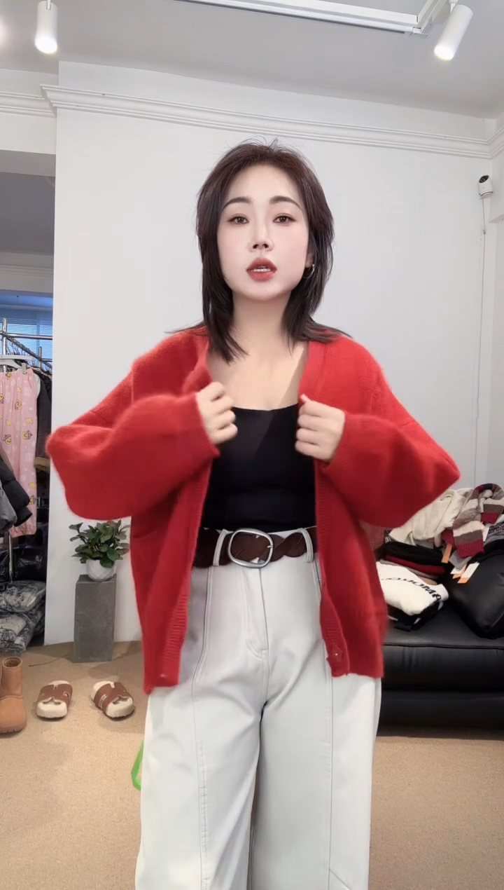 红色毛衫外套0808