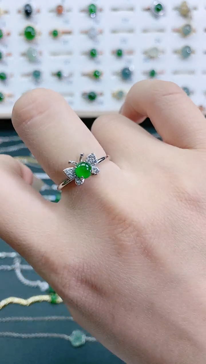 翡翠戒指银S925镶嵌天然翡翠