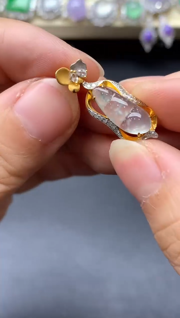 颈饰18K金镶嵌翡翠448-中国好珍宝