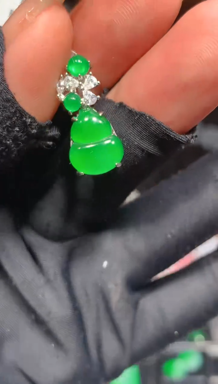 【闪购商品】定制翡翠未镶嵌51定制翡翠-多样性发货（发其一）