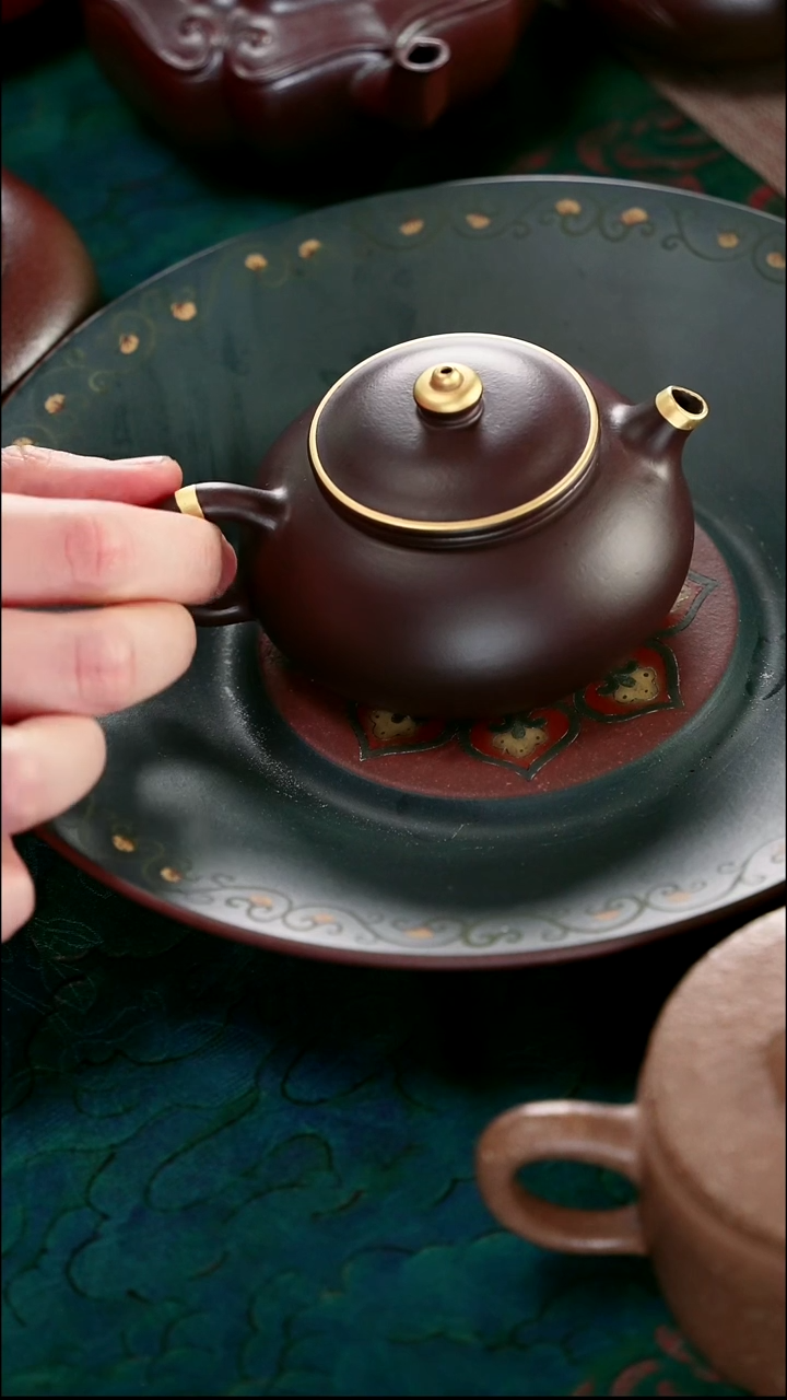 茶壶紫砂四号井茄皮紫泥描金小寒江