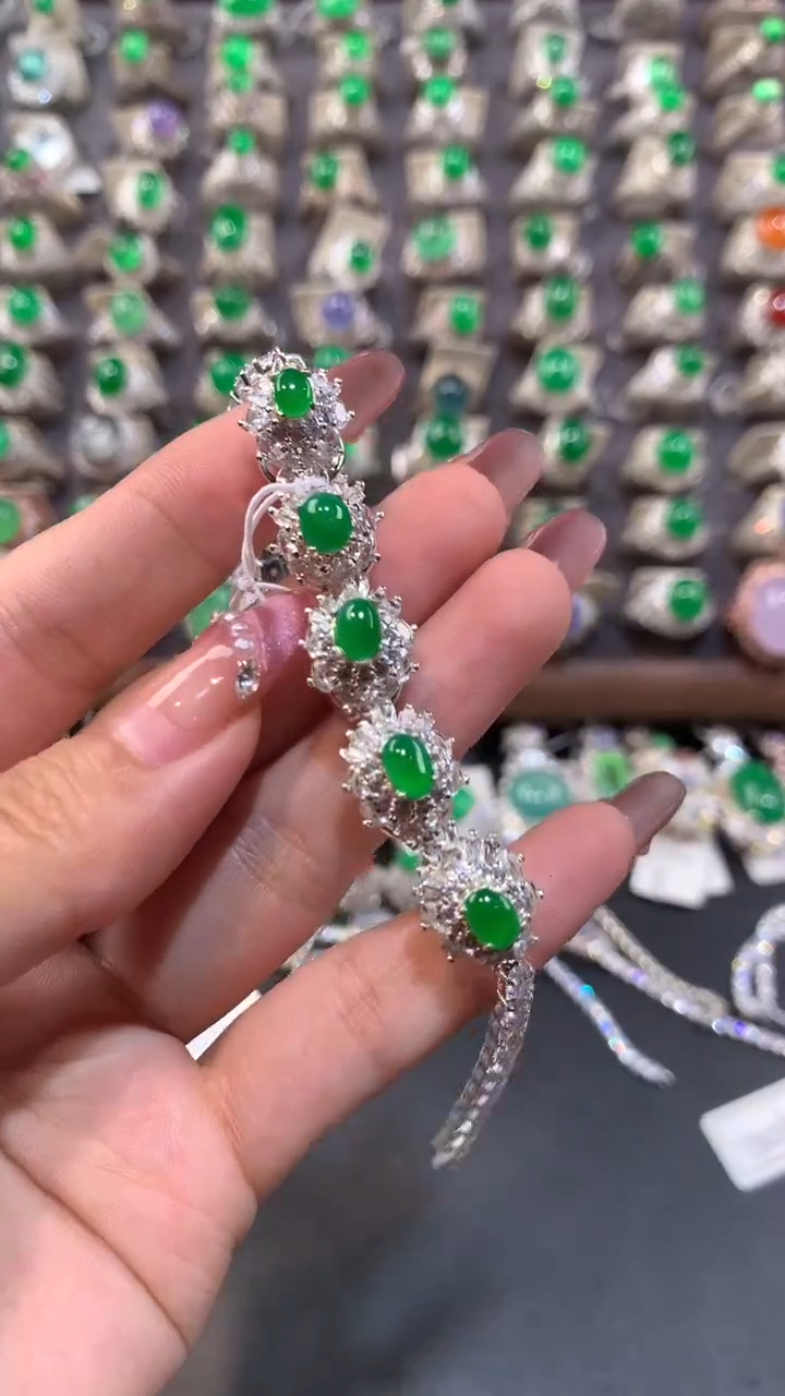 定制翡翠未镶嵌翡翠戒面