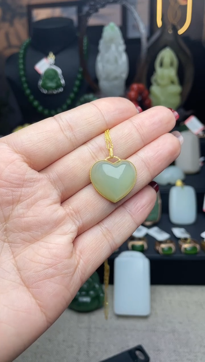 【闪购商品】和田玉颈饰18K金镶嵌吊坠