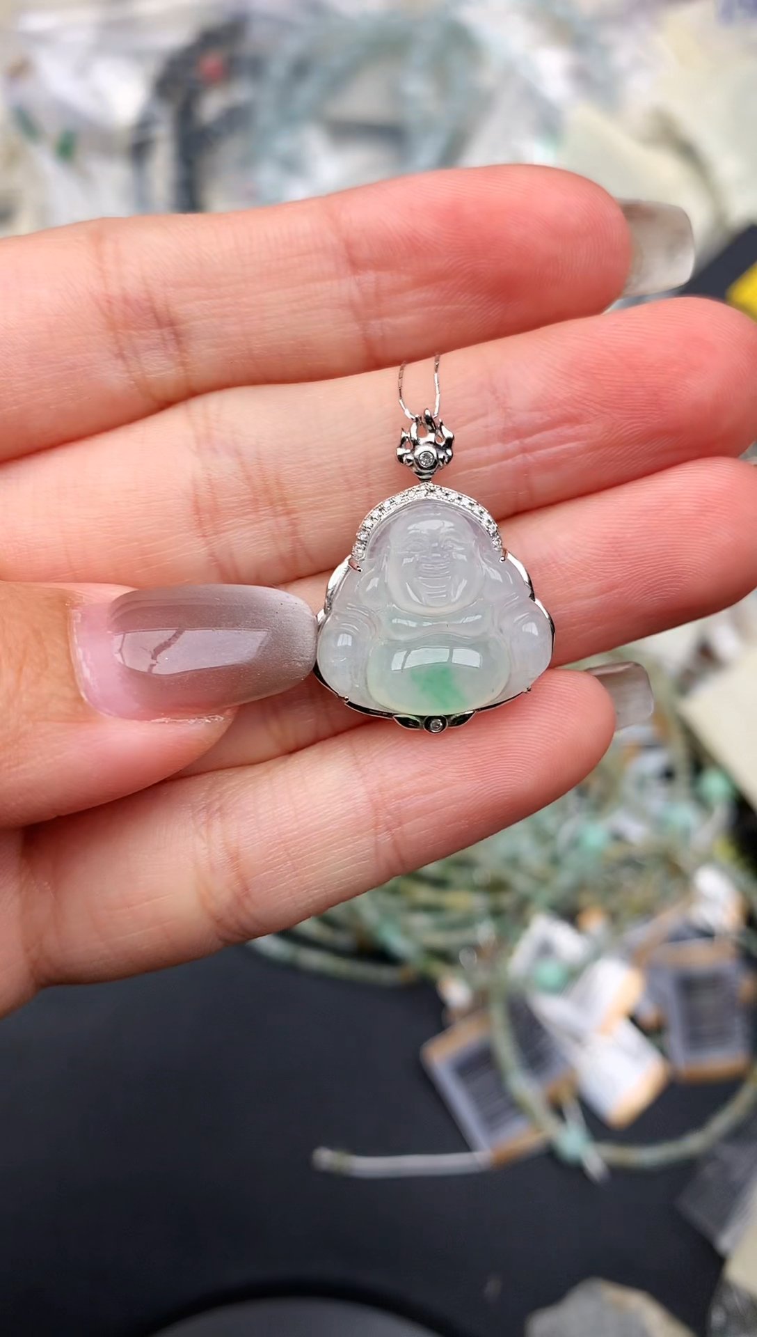 18K金镶嵌挂件翡翠—