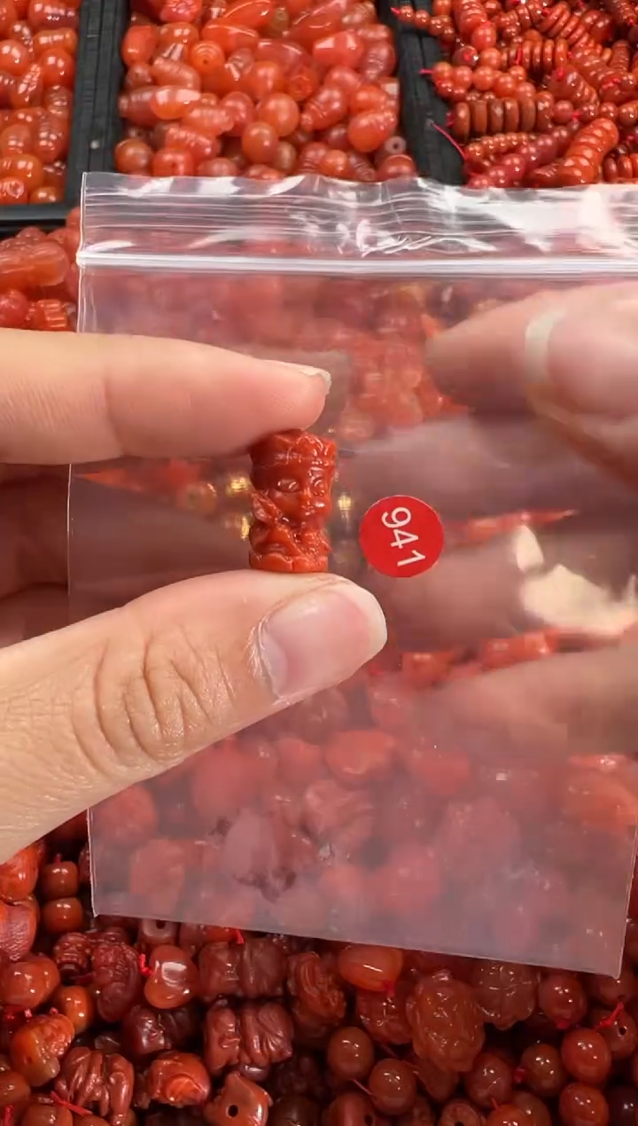 【闪购商品】南红玛瑙颈饰未镶嵌1