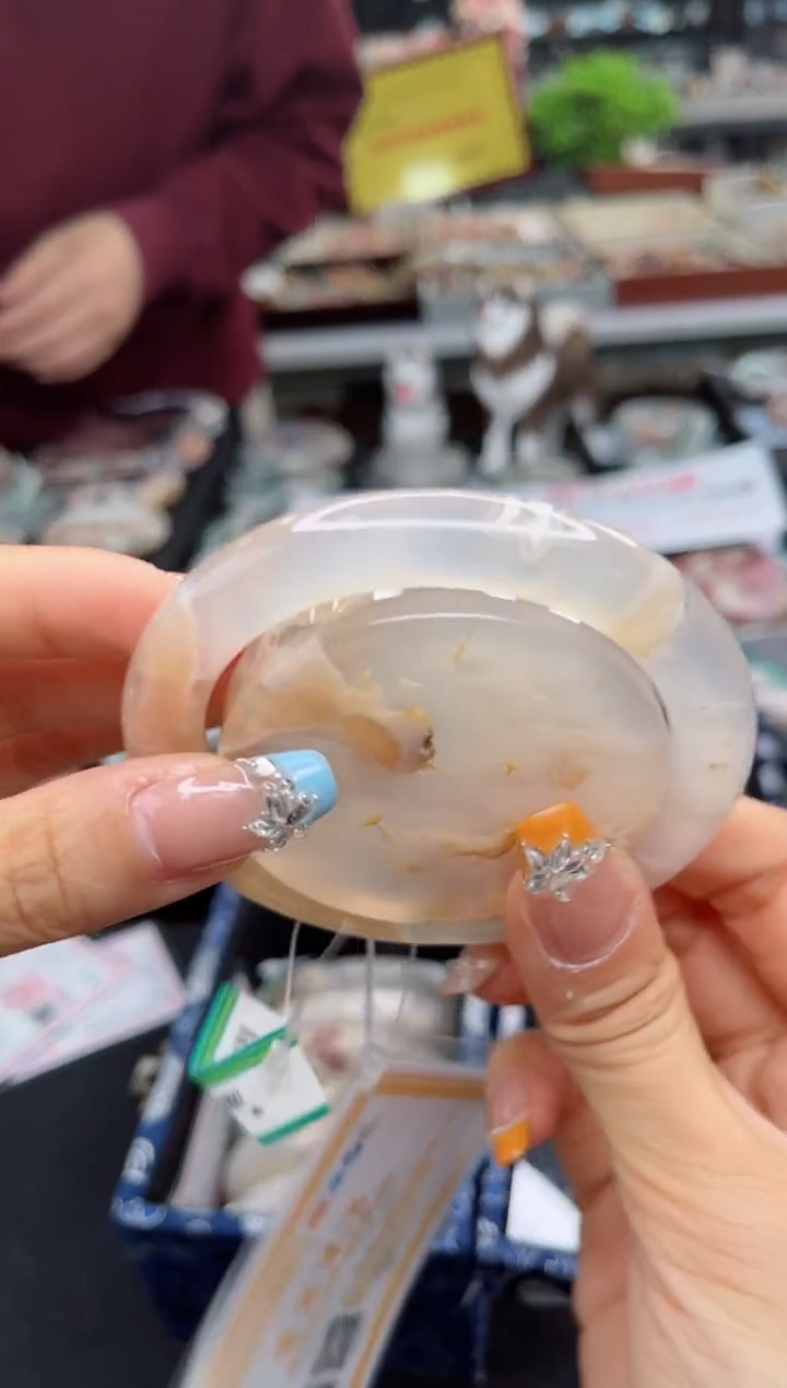 【闪购商品】石英质玉手镯未镶嵌57圈口（赠品镯心）1039178