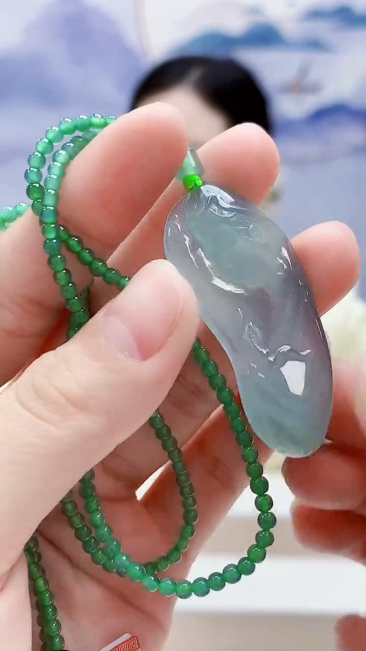 未镶嵌定制翡翠4852lr-毛货挂件赠珠链84