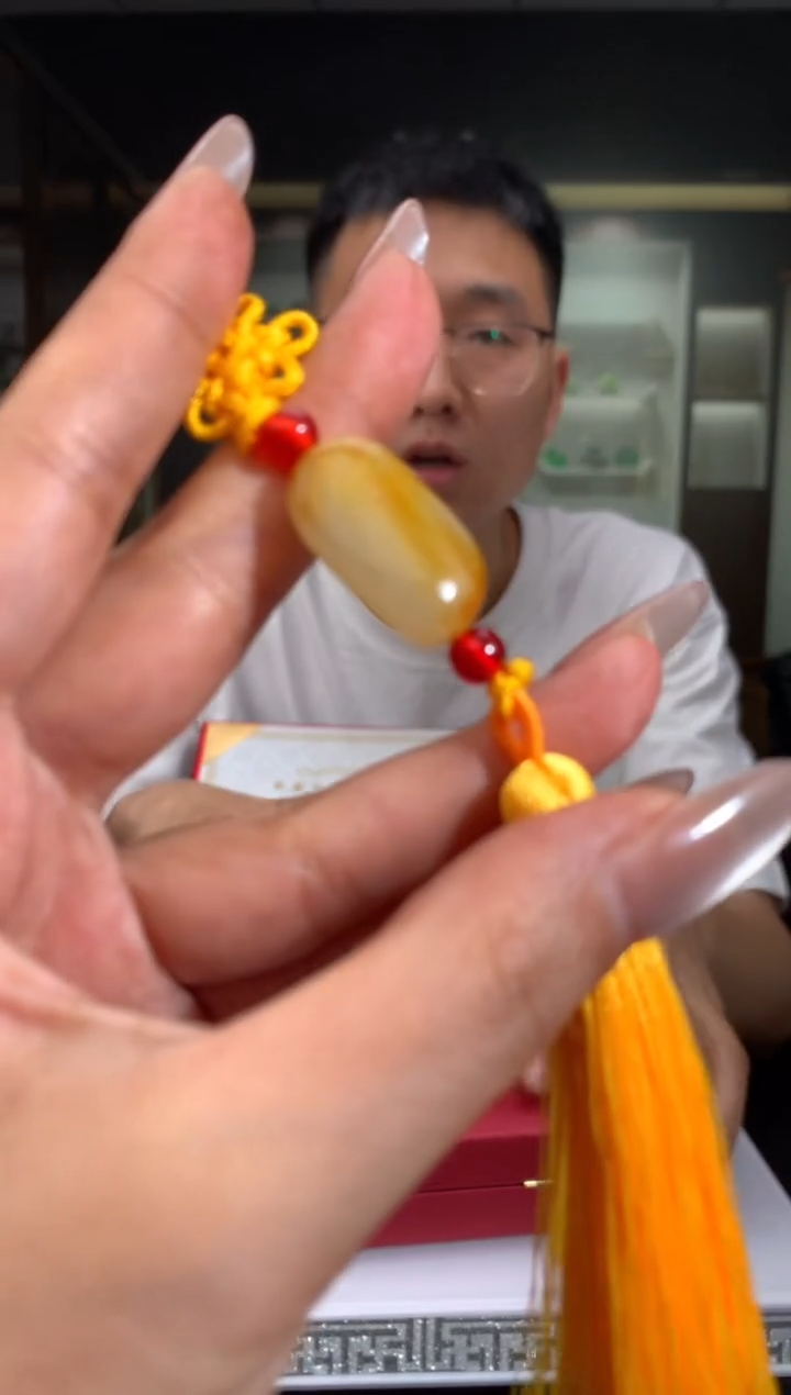 【闪购商品】定制和田玉Boss阳天然和田玉（拍一发一）
