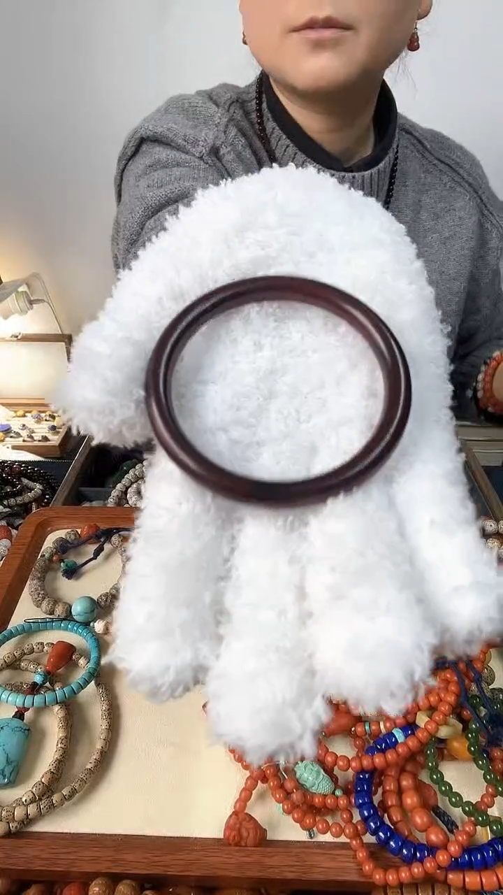 【闪购商品】小叶紫檀其他内径56.5mm 包浆老料手镯