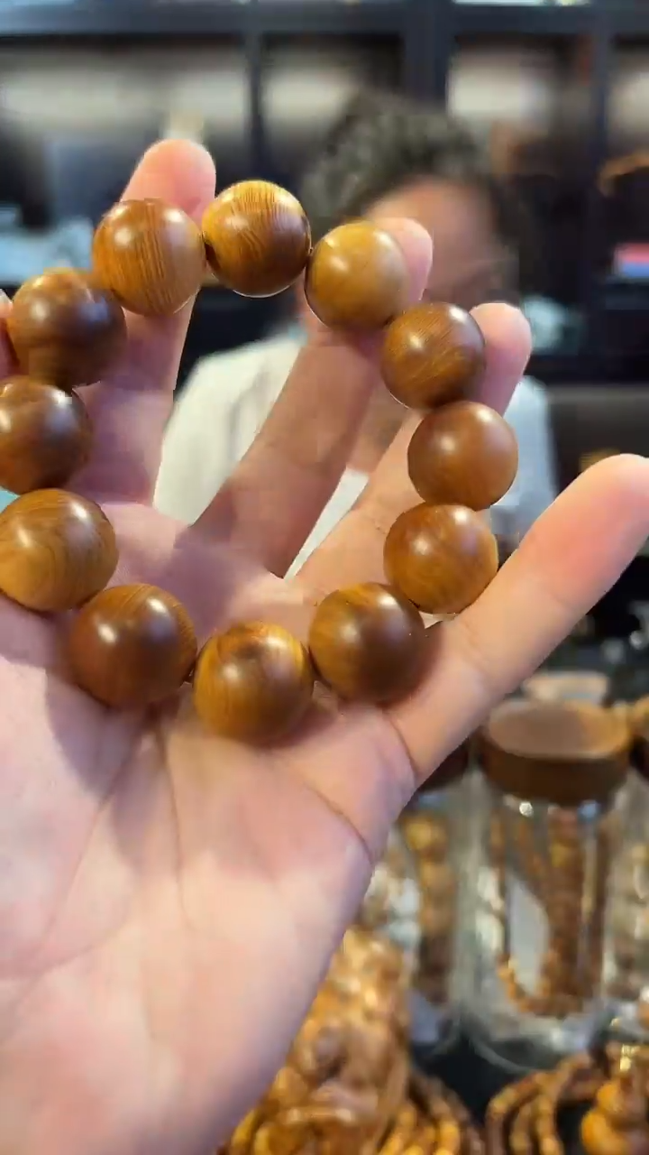 20微瑕沉水圆珠太行崖柏